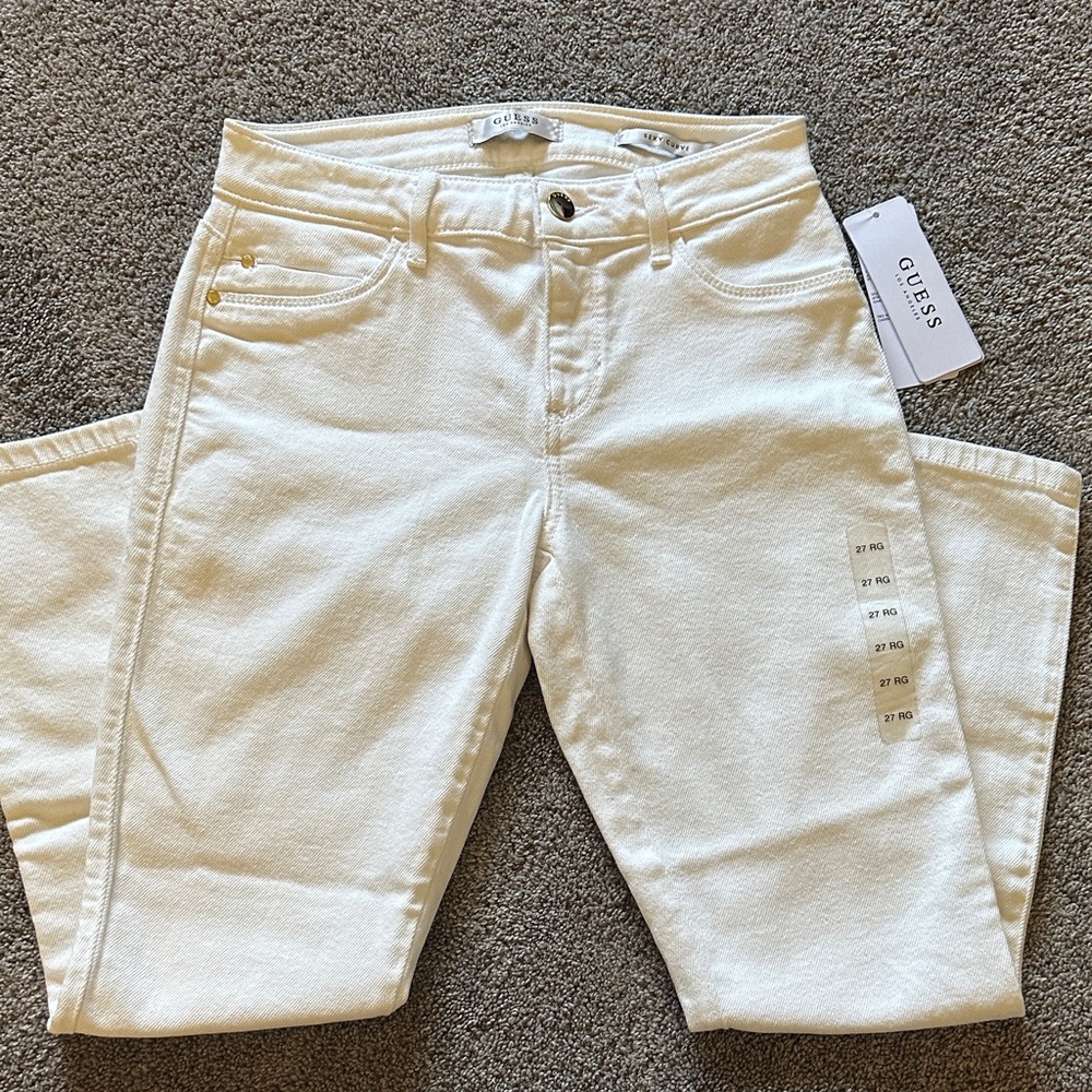 GUESS Women's Cream Skinny Jeans